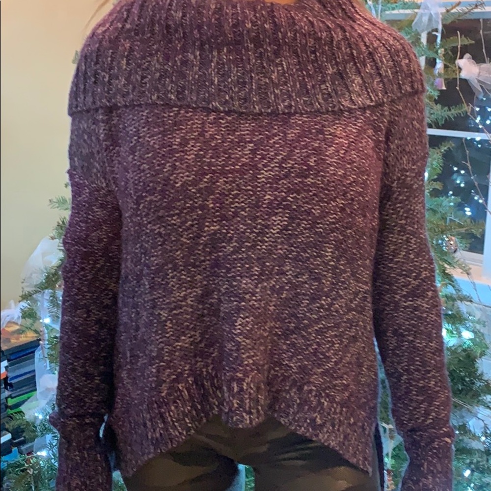 American Eagle Outfitters sweater